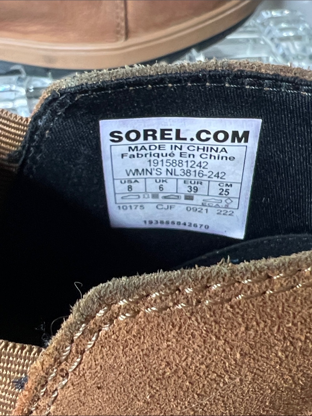 Sorel Evie II Sz 8 Low Wedge Chelsea Ankle Boots Elastic Insets Rubber Soles - Picture 3 of 7